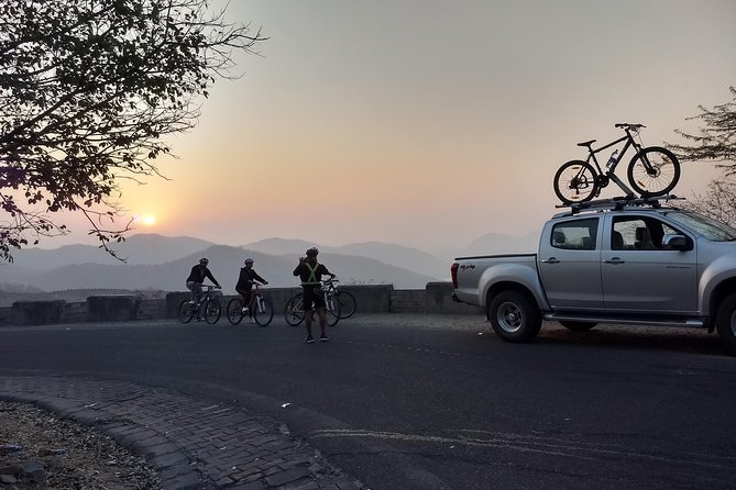 Nahargarh Cycle Tour in Jaipur - The Nahargarh climb through the Aravalli Hills