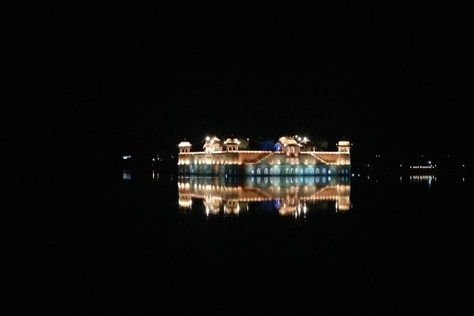 Night Tour in Open Jeep - Amber Fort and the sound-and-light show