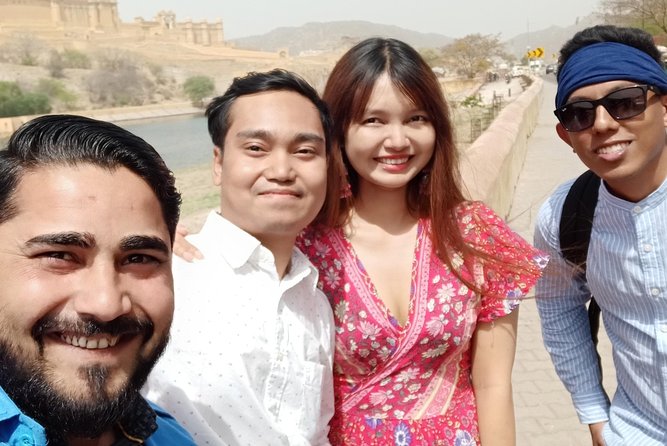 Pink city private Day Tour by Tuk Tuk with English speaking driver.. - Albert Museum and Jal Mahal in the wider city