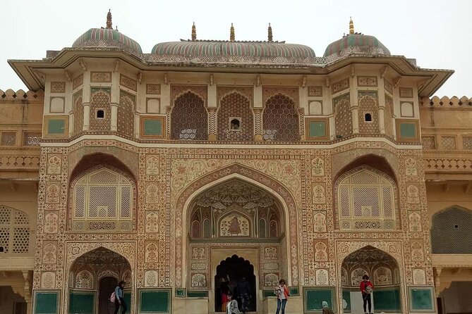 Private 6-Day Golden Triangle Tour: Delhi, Agra, Jaipur by Car - Why a private car makes this route easier