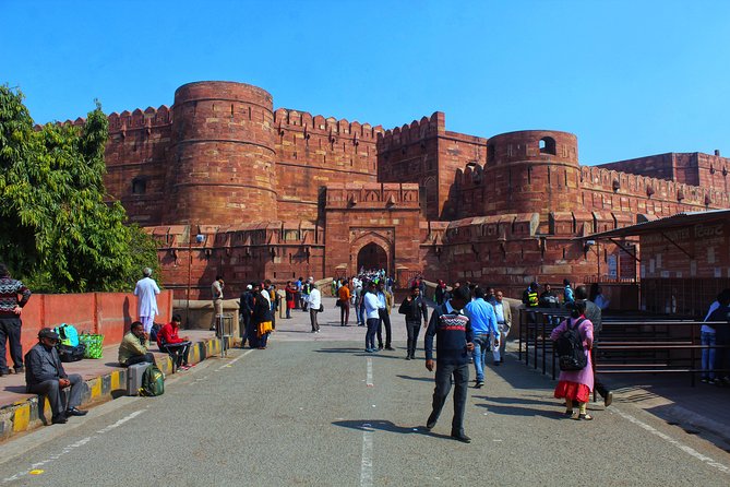 Private Agra Local Sightseeing Tour by Car and Driver - What the guides add to the day