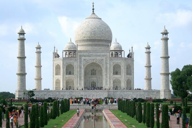 Private Agra Tour to TajMahal from Delhi by Car - What the guide and driver add