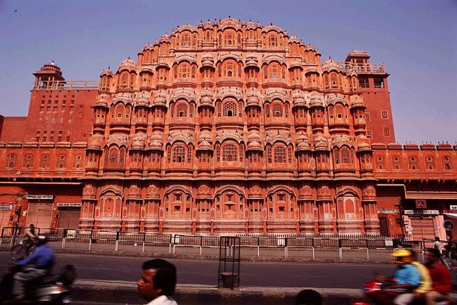 Private Cab for Full day Sightseeing in Jaipur - Jal Mahal: a 30-minute view of the lake palace