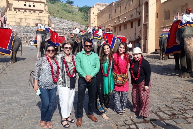 Private day tour of Jaipur with Driver and Guide - Hawa Mahal gives you Jaipur’s famous first look