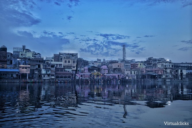 Private Exclusive Mathura & Vrindavan Tour from Agra (All-Inclusive) - Leaving Agra in a private air-conditioned car