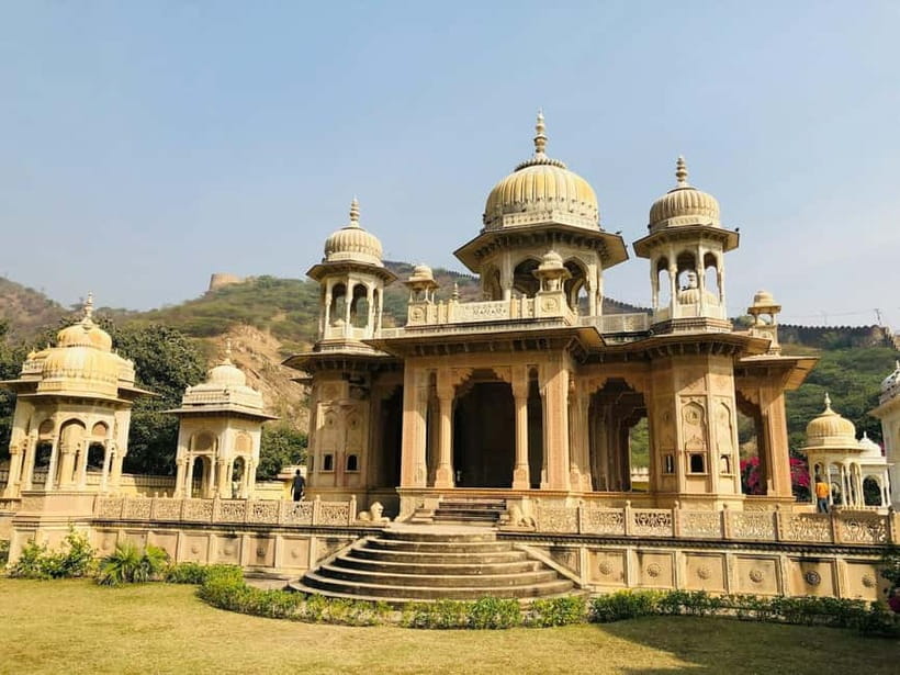Private Full-Day Jaipur Guided Tour with Monkey Temple - A nine-hour route through Jaipur’s royal center