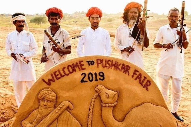 Private Full Day Jaipur Sightseeing Tour By Tuk-Tuk (Rickshaw) - Amer Fort and the road beyond the city center