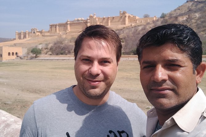 Private Full Day Jaipur Sightseeing With Tickets - Hawa Mahal and Jaipur’s famous pink façade