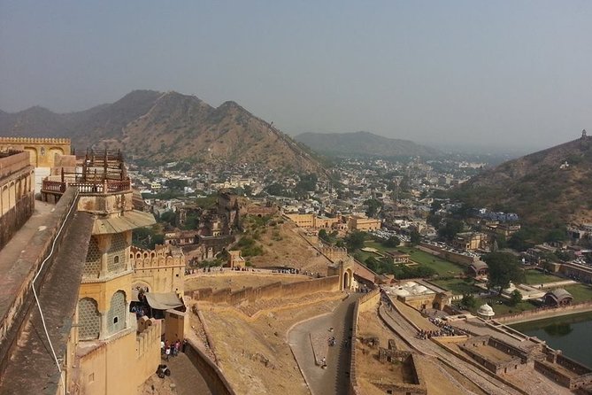 Private Full Day Jaipur Sightseeing With Tickets - Bapu Bazaar for shopping and local color