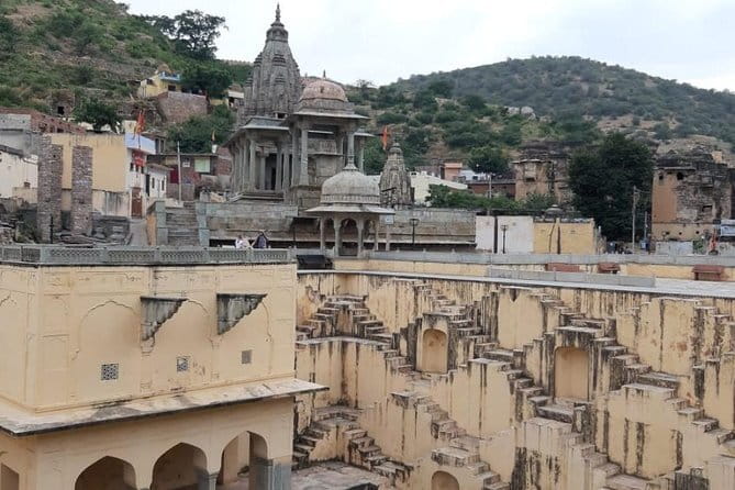 Private Guided City Tour of Jaipur - Amber Fort deserves your main block of time