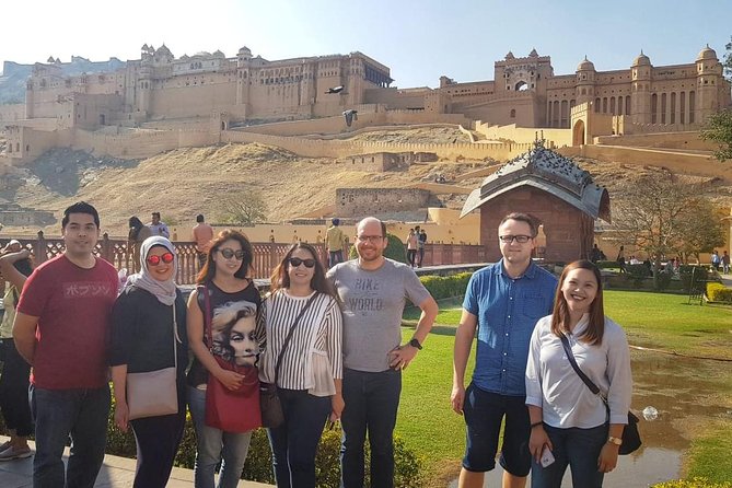 Private Guided Sightseeing Tour of Jaipur Highlights - Jal Mahal and the best quick photo stop