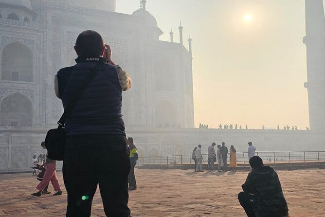 Private Guided Taj Mahal Same-Day/ Sunrise Tour from Delhi by Car - Arriving at the Taj Mahal for sunrise