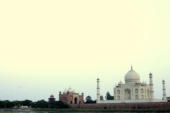 Private Guided Tour of Agra - The Taj Mahal: give the centerpiece enough time