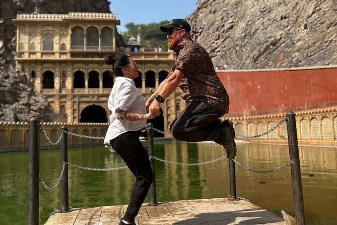 Private Jaipur Full Day Tour - Why a private car helps in Jaipur