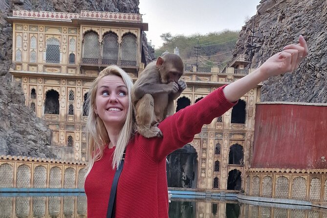 Private Jaipur Half-Day: Amber Fort, Stepwell, Jal Mahal & Gaitor - City Palace completes the royal story