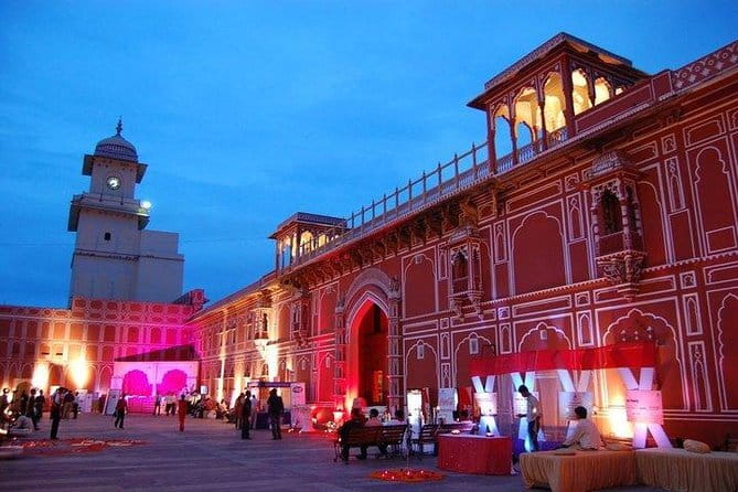 Private Jaipur Half-Day Shopping Tour - What the private vehicle adds