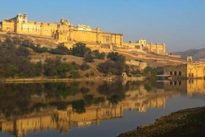 Private Jaipur Pink City Tour by Car & Driver with a Tour Guide