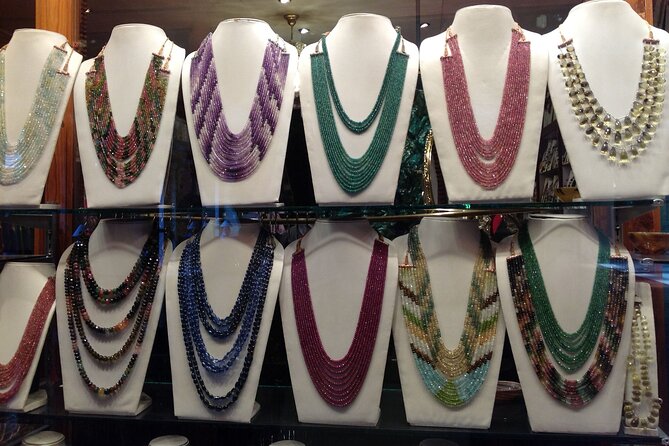 Private Jaipur Shopping Tour - Handicrafts, Textiles & Jewelry - Channi Carpets and Textiles for larger purchases