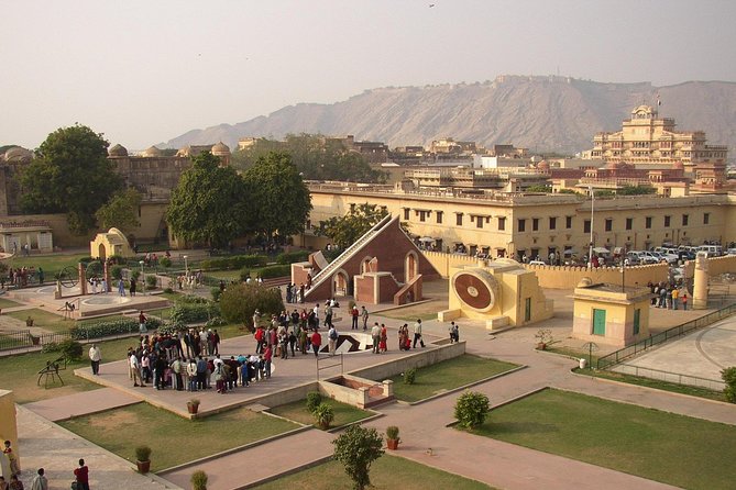 Private Jaipur sightseeing Tour by Car - All Inclusive - Amber Palace and Panna Meena ka Kund
