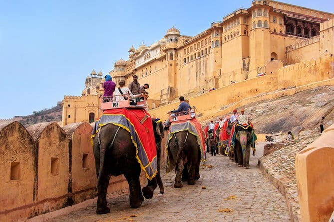 Private Overnight Jaipur City Tour from Delhi - Day two: Jaipur’s royal center in five major stops
