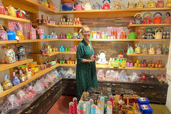 Private Shopping Tour in Jaipur - Stop 2: Ratnavali Arts for jewelry and gemstones