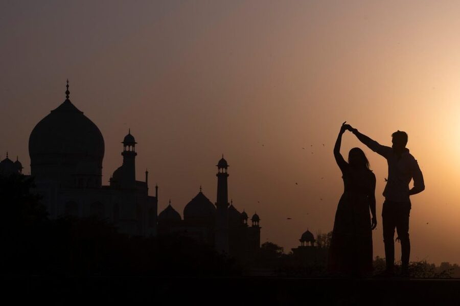 Private Sightseeing Tours with Reliable Drop-Off - Agra lunch break, with food paid separately
