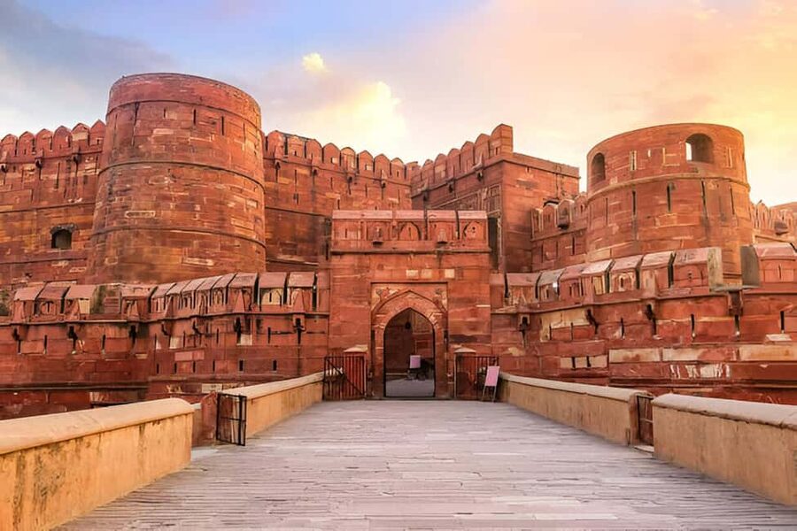 Private Sightseeing Tours with Reliable Drop-Off - The guide experience and the value of local help