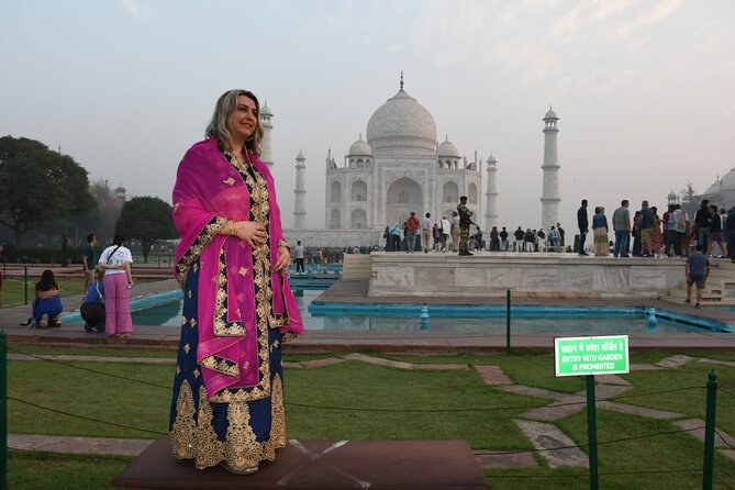 Private Skip The Line Taj Mahal Sunrise Tour - Photographing the Taj Mahal and Yourself