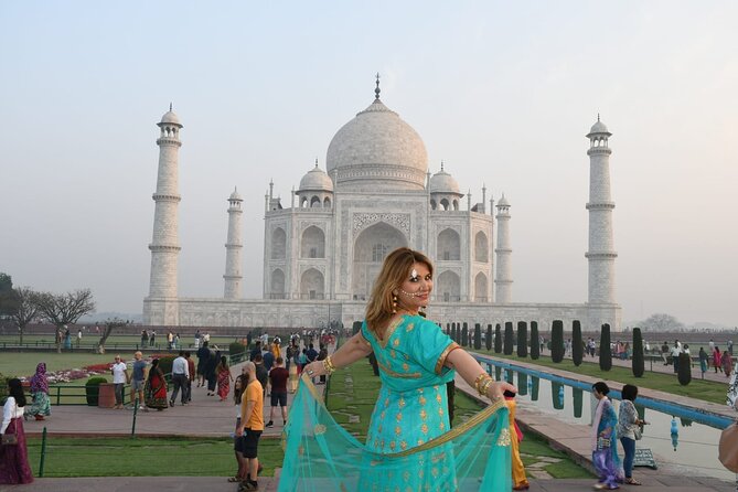 Private Skip The Line Taj Mahal Sunrise Tour - Meeting Your Guide and Getting to the Monument