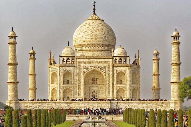 Private Taj Mahal & Abhaneri Stepwell Day Trip from Jaipur - Reaching the Taj Mahal After the Jaipur Drive