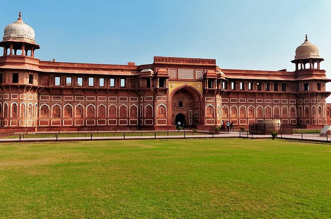 Private Taj Mahal and Agra Fort Tour from Agra City - Agra Fort, the Mughal residence before Delhi