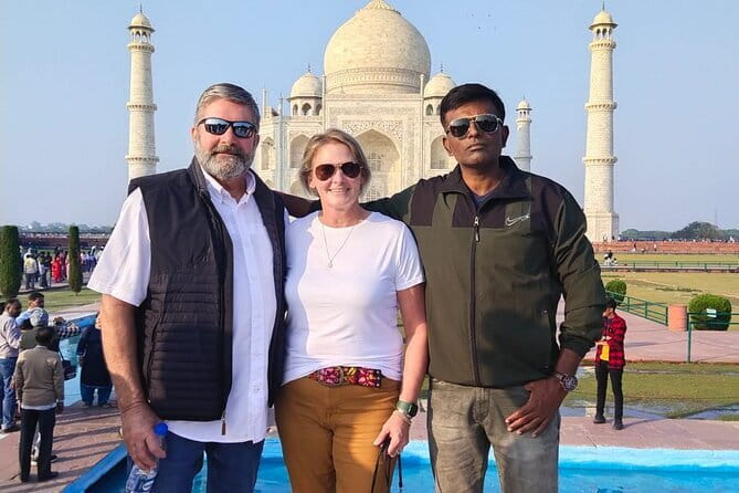 Private Tour Guide For Taj Mahal - Choosing the right time for the marble