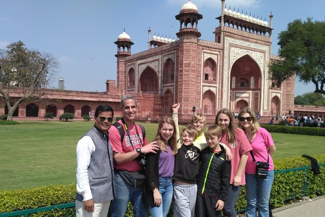 Private Tour Guide For Taj Mahal And Agra Fort - The guides and the personal side of the tour