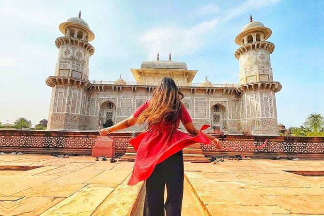 Private Tour of Agra's Most Instagrammable and Photogenic Spots - The Taj Mahal: allow three hours for the main event