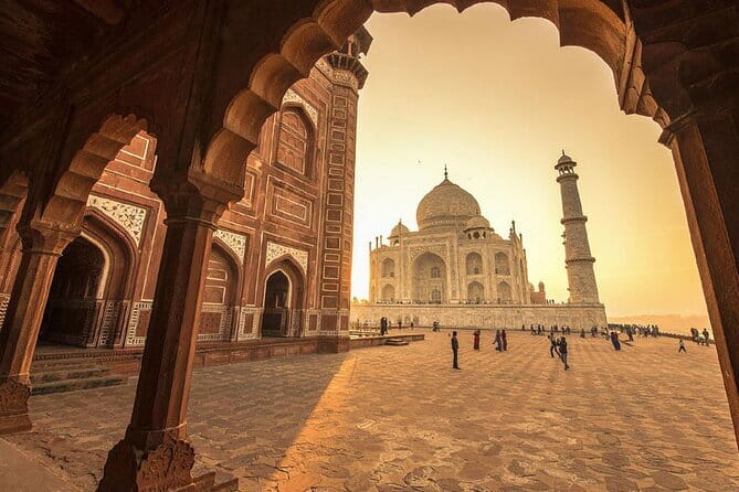 Private Transfer Agra to Delhi - Safety, driving, and communication