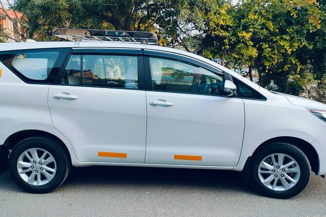 Private Transfer Agra to Delhi - Comfort during a long road connection