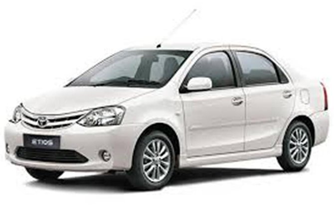 Private Transfer : Agra to New Delhi Airport BY Car - The Yamuna Expressway and the long middle stretch