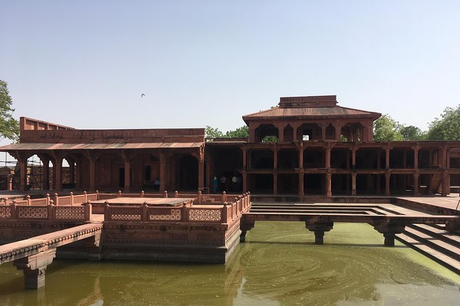 Private Transfer From Agra To Jaipur with Fatehpur Sikri - The four-hour road to Jaipur