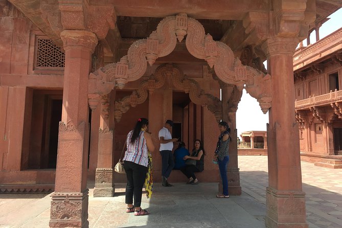 Private Transfer From Agra To Jaipur with Fatehpur Sikri - What the $22.37 price really buys
