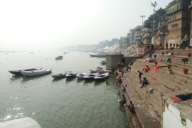 Private transfer from Agra to Varanasi by Car - Arriving in Varanasi without a station change