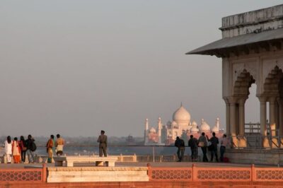 Same Day Taj Mahal, Agra Fort & Baby Taj Tour from Jaipur