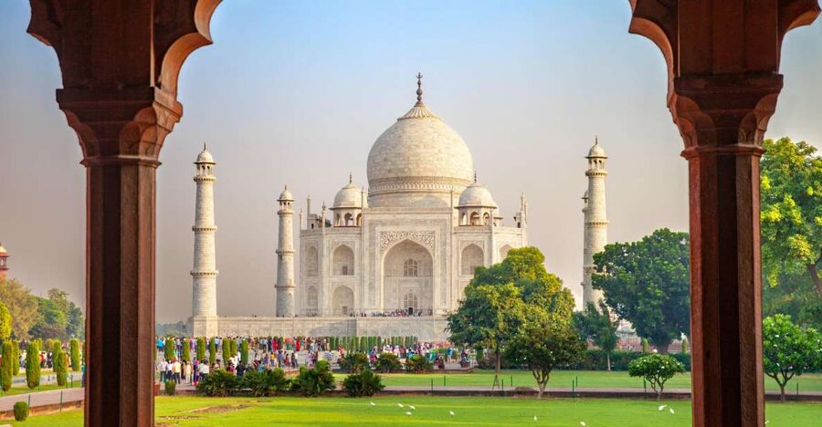 Same Day Taj Mahal, Agra Fort & Baby Taj Tour from Jaipur - Breakfast, lunch, and the food option