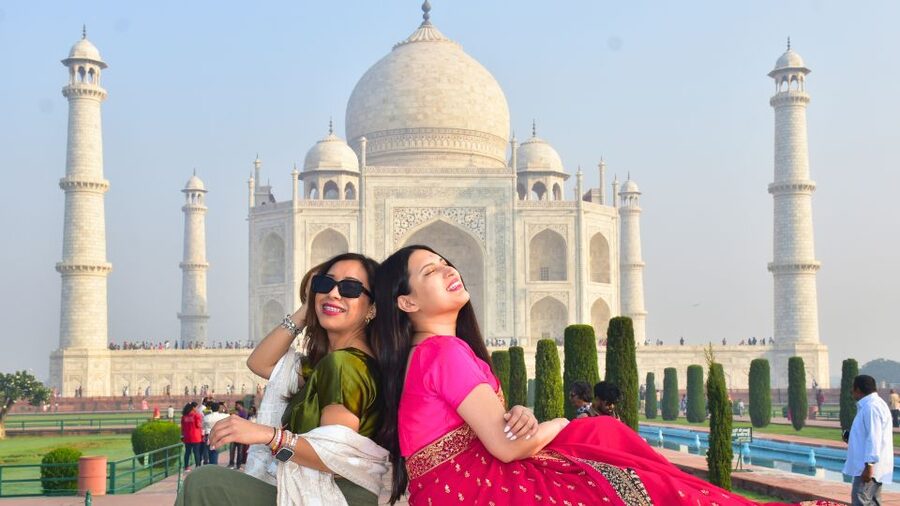 Same Day Taj Mahal Agra Tour Package from Delhi by Car - Agra Fort and the power behind the marble