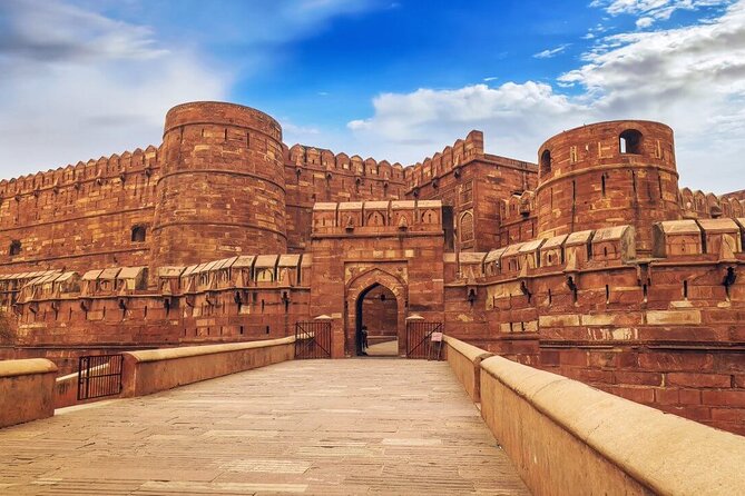 Skip The Line Taj Mahal Agra Fort Car & Tour Guide From Agra - Two hours inside Agra Fort