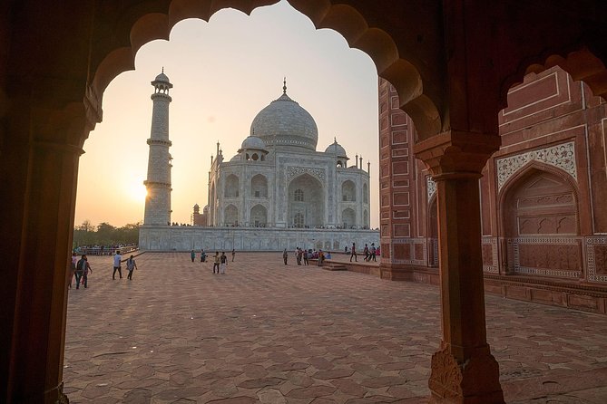 Skip the line "Taj Mahal" & "Agra Fort" Tickets with live Tour Guide. - Timing, pace, and private groups