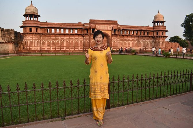 Skip the line "Taj Mahal" & "Agra Fort" Tickets with live Tour Guide. - Moving on to Agra Fort