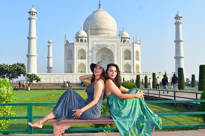 Skip The Line Taj Mahal & Agra Tour by AC Car From Agra - Agra Fort and the Mughal court