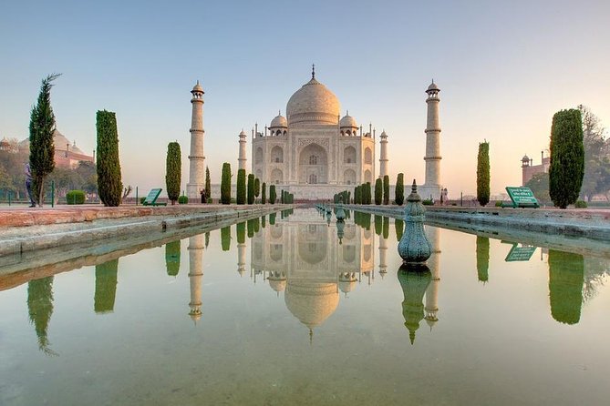 Skip the Line Taj Mahal & Agra Tour by Car - Entering the Taj Mahal with a guide