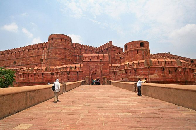 Skip The Line Taj Mahal and Agra fort Tour - Transport, pickup, and the value of saved time