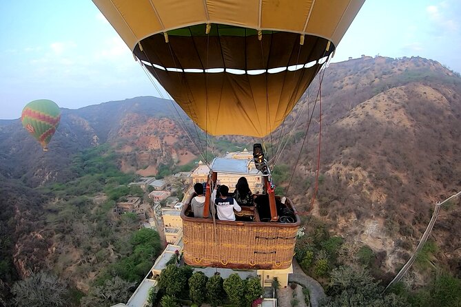 SkyWaltz Hot Air Balloon Safari - Samode and the Aravalli hills from above